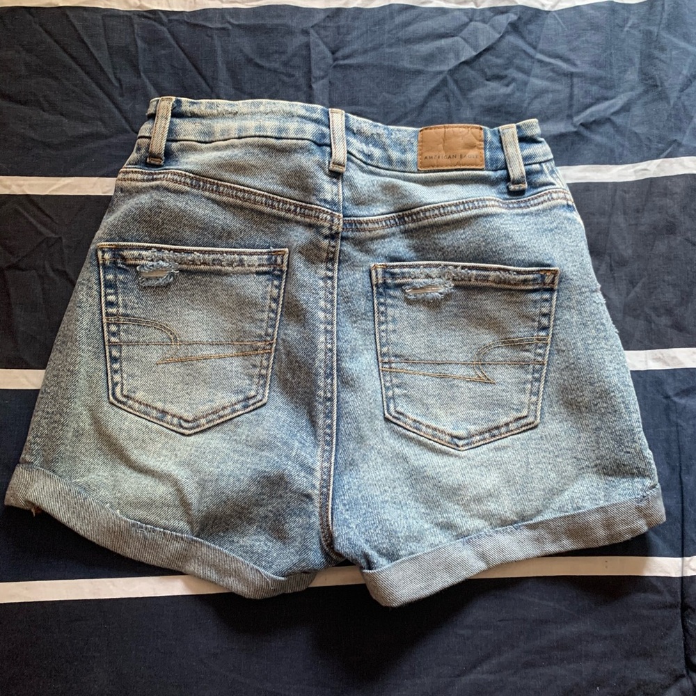 High rise shorts - Picture 2 of 5